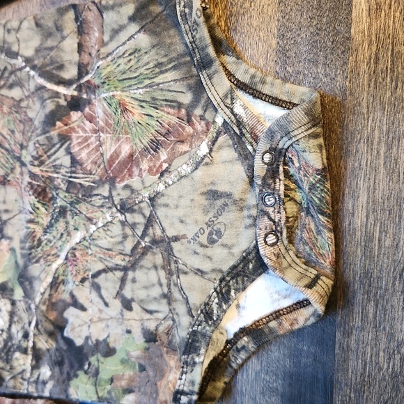 Carhartt camouflage onesie - Picture 4 of 5